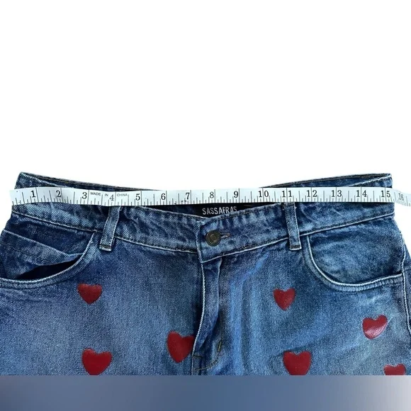 Sassafras Heart-Print Denim Shorts – Women’s L - Picture 4 of 8